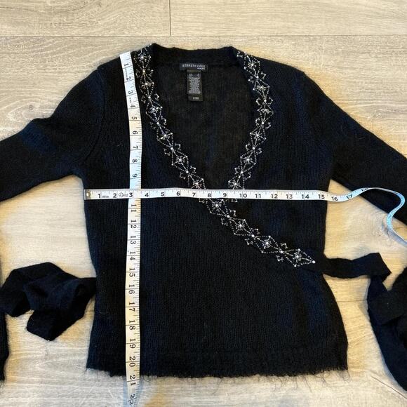 Kenneth Cole New York black wool blend wrap top. Size small - Picture 6 of 6